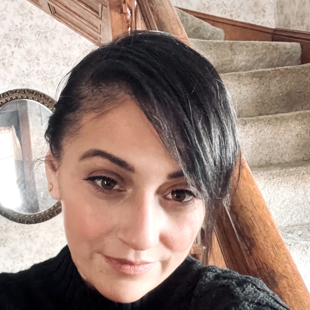 Meet your Posher, Ashley